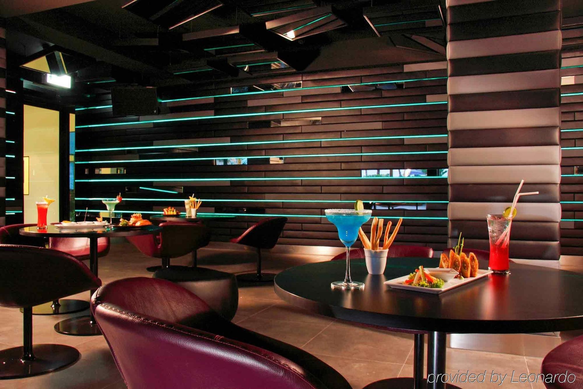 B - Lay Tong Resort Phuket Restaurant photo