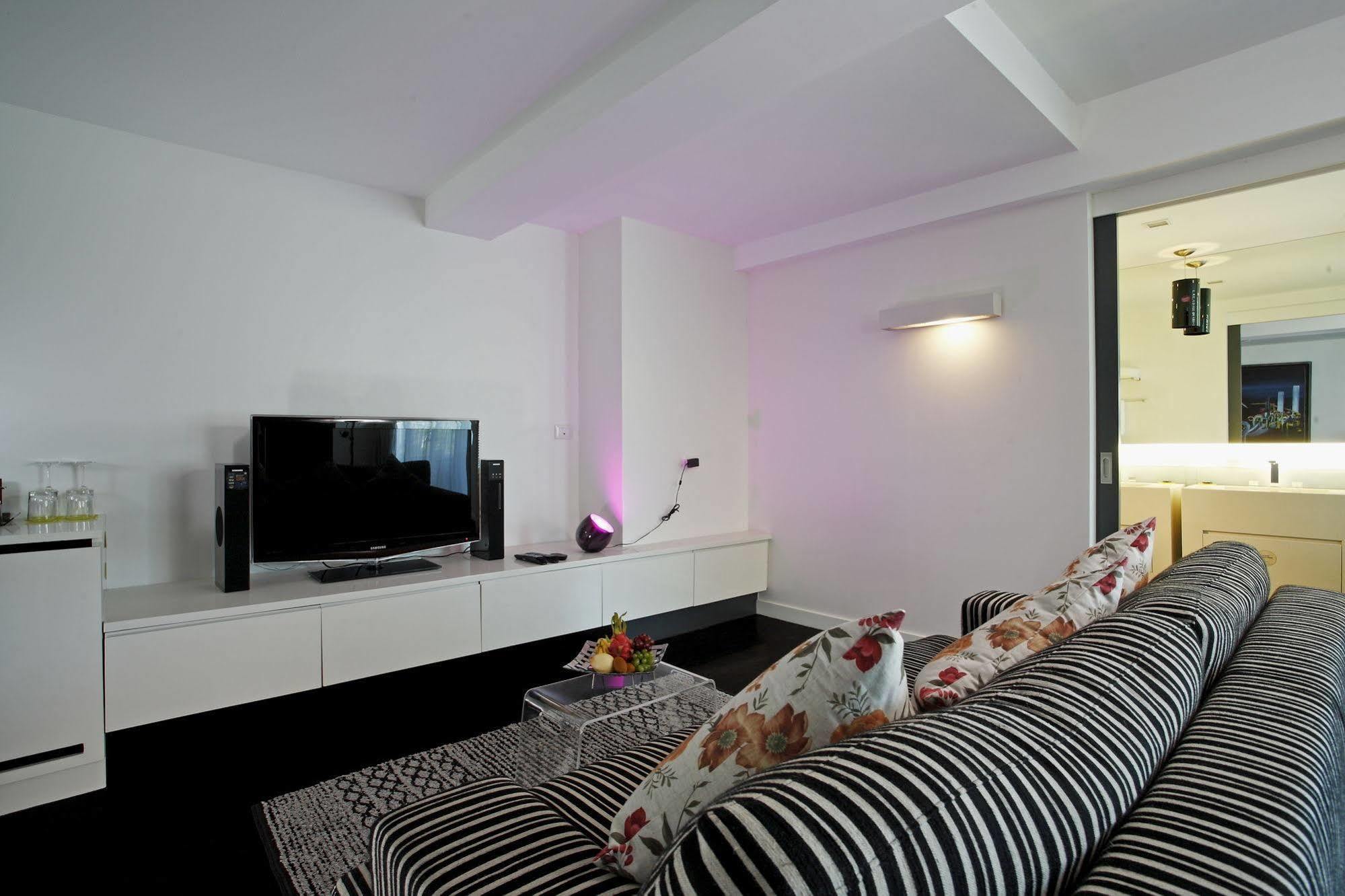 B - Lay Tong Resort Phuket Exterior photo